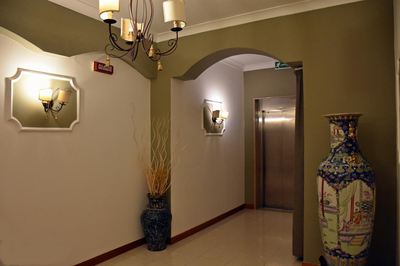 Joy Hotel