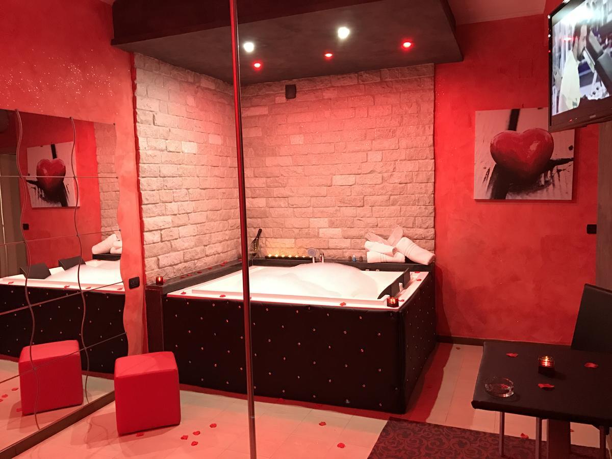 Joy 3* Castel Volturno
