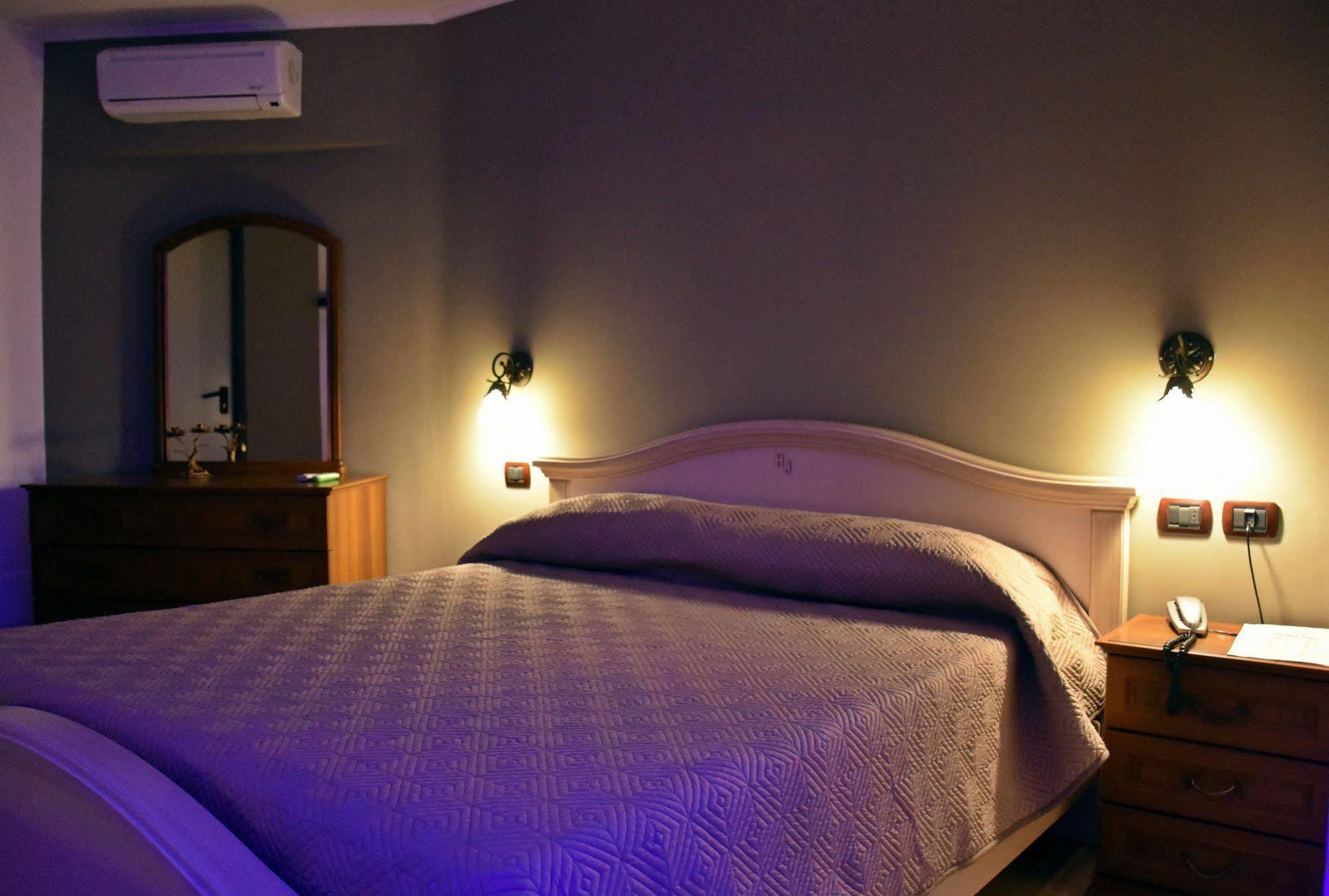 Hotel Joy 3*