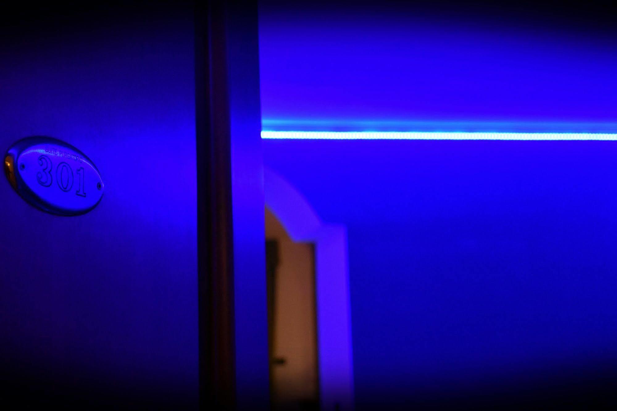 Joy Hotel 3*