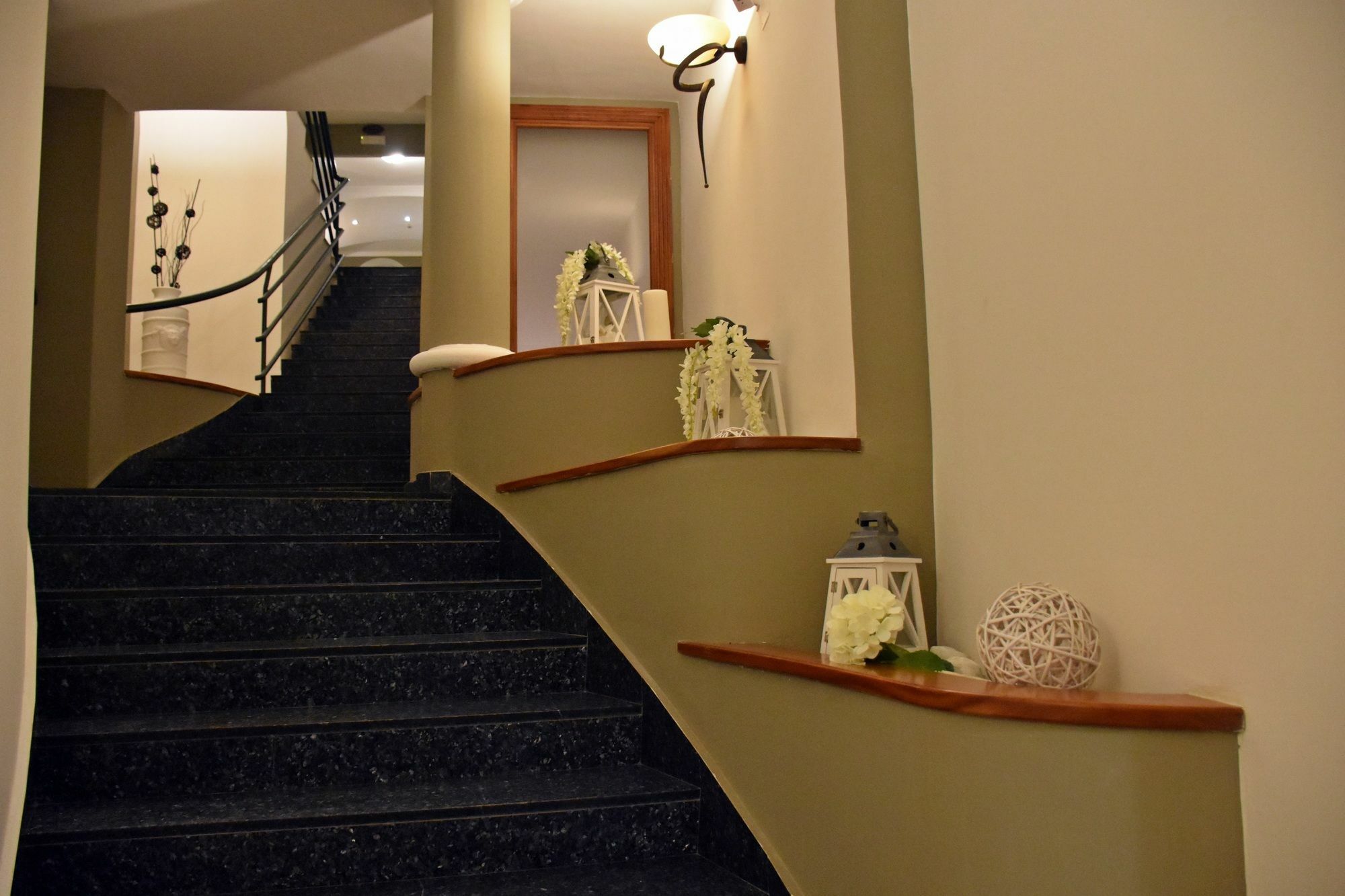 Joy Hotel
